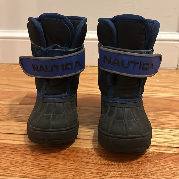 Nautica Boys snow boots - Picture 2 of 3